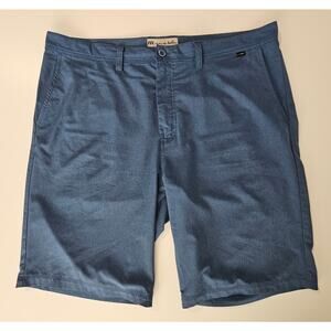 EUC Travis Mathew Men's Blue Golf Stretch Performance Shorts 38 x 11
